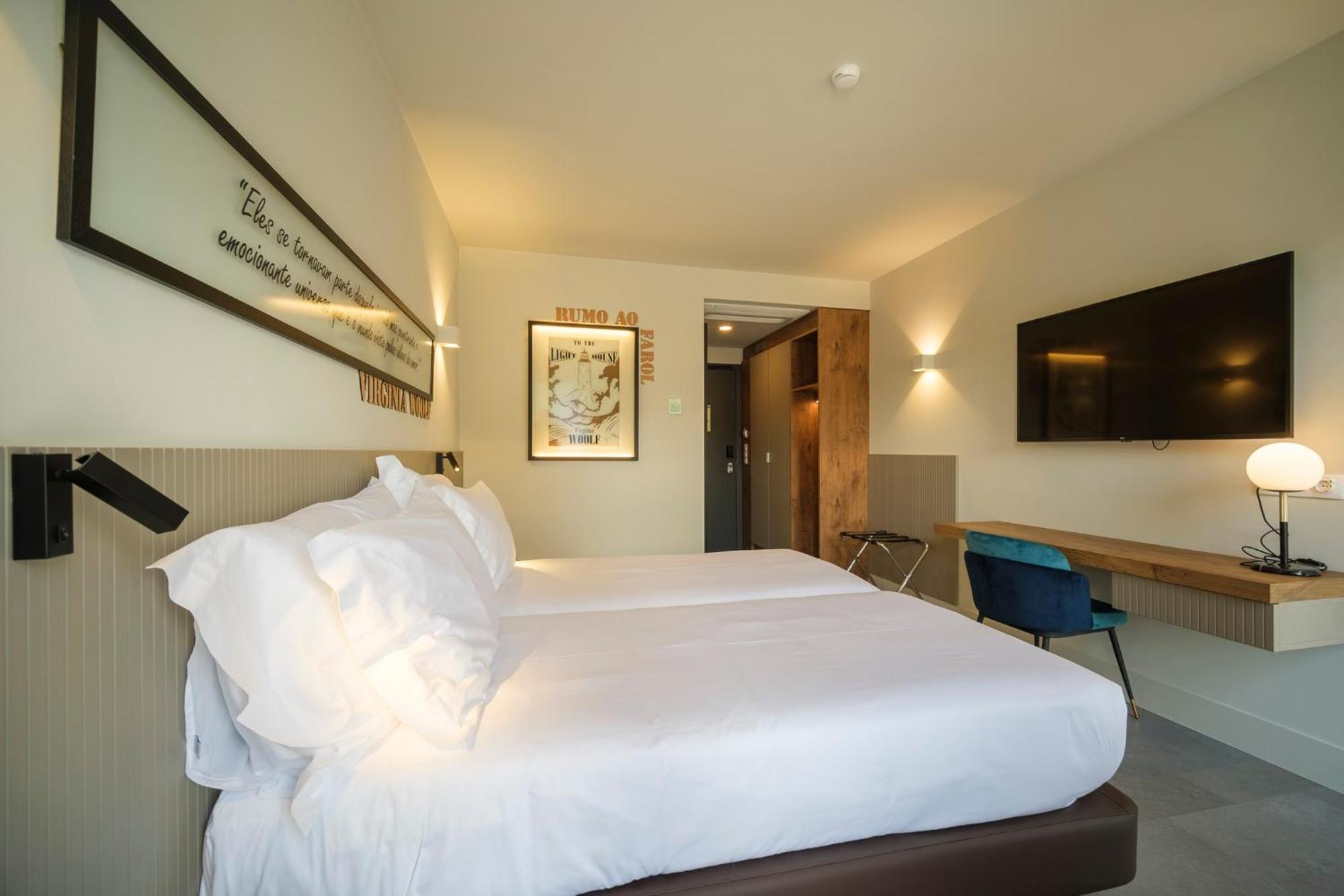 Hotel Azores Book Angra do Heroísmo